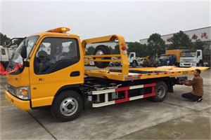 镇海哪里有拖车服务